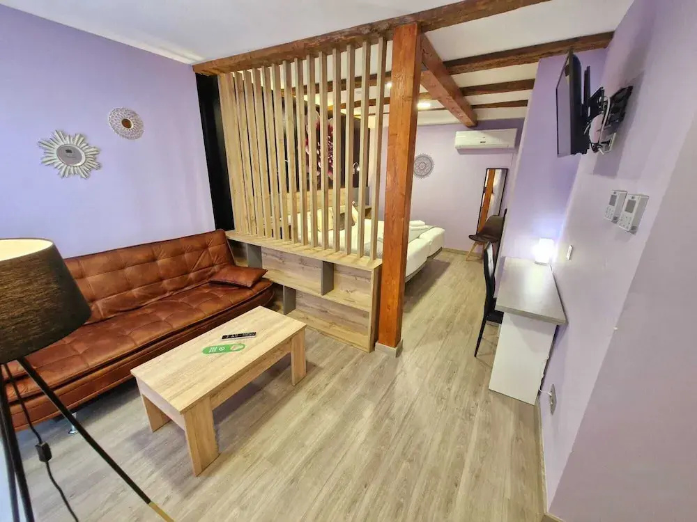 Photo - Feeling Home - Suites&Rooms