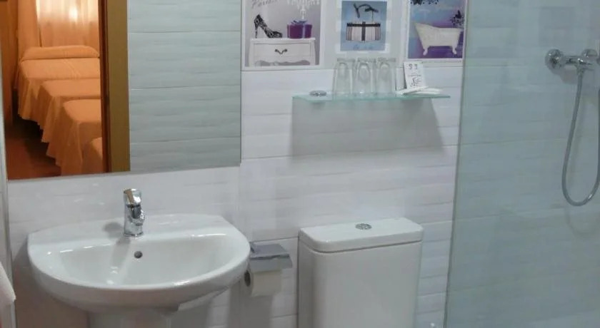 Photo - Hostal La Hispanidad