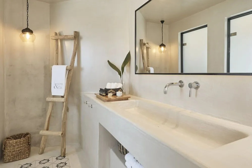 Foto - White & Co. La Torre Suites