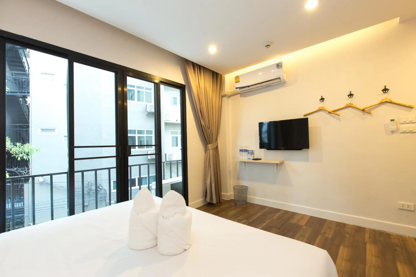 Photo - Metro Hotel