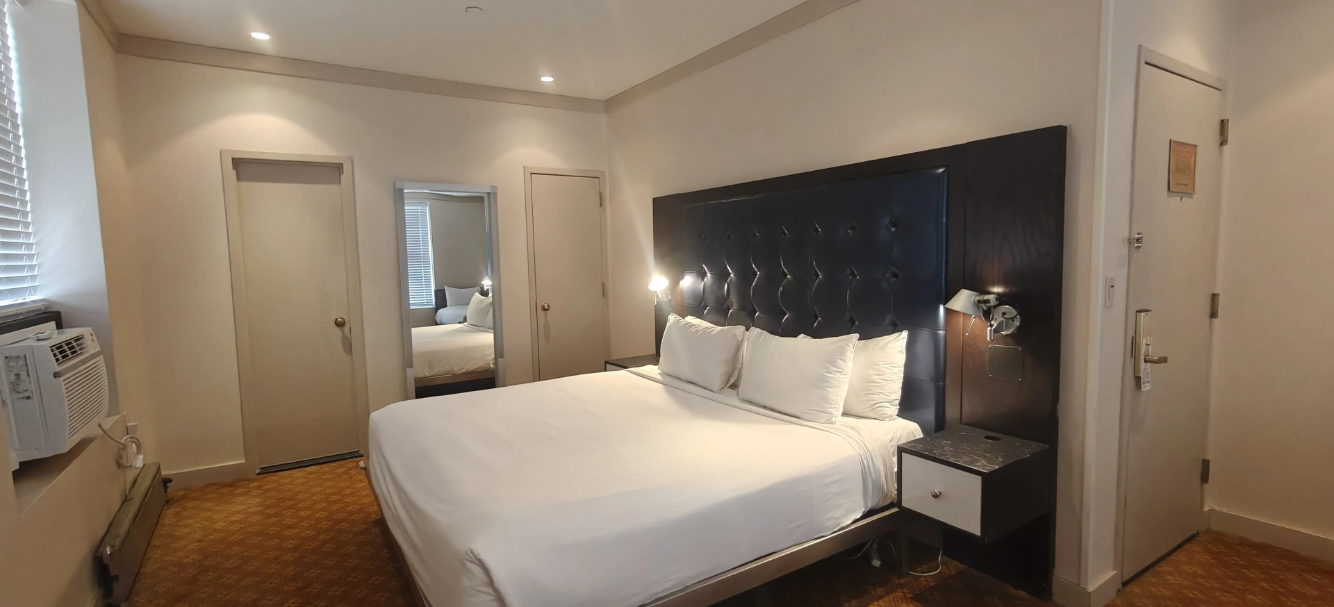 Foto - Night Hotel Broadway