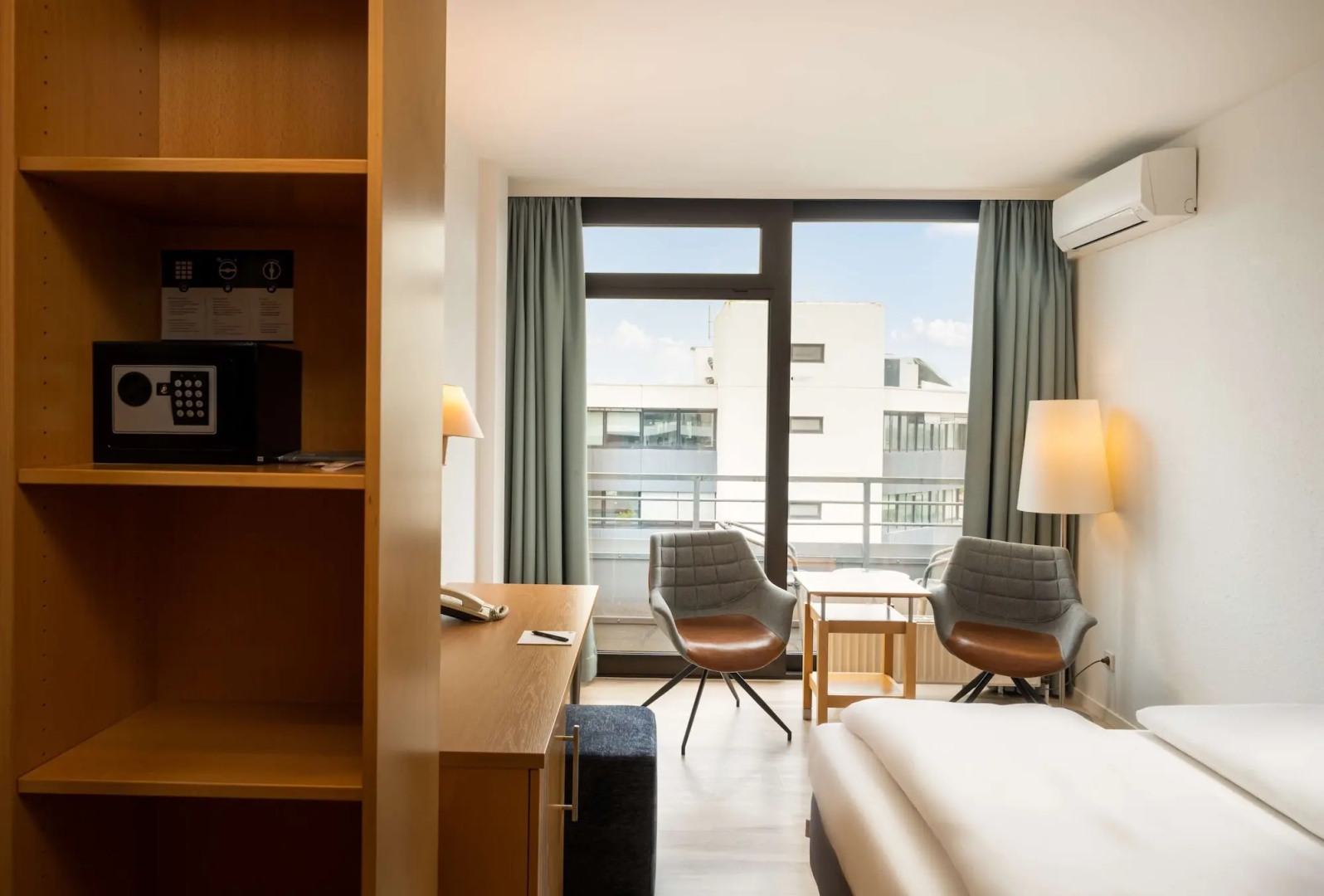 Photo - ANA Neotel, Trademark Collection by Wyndham