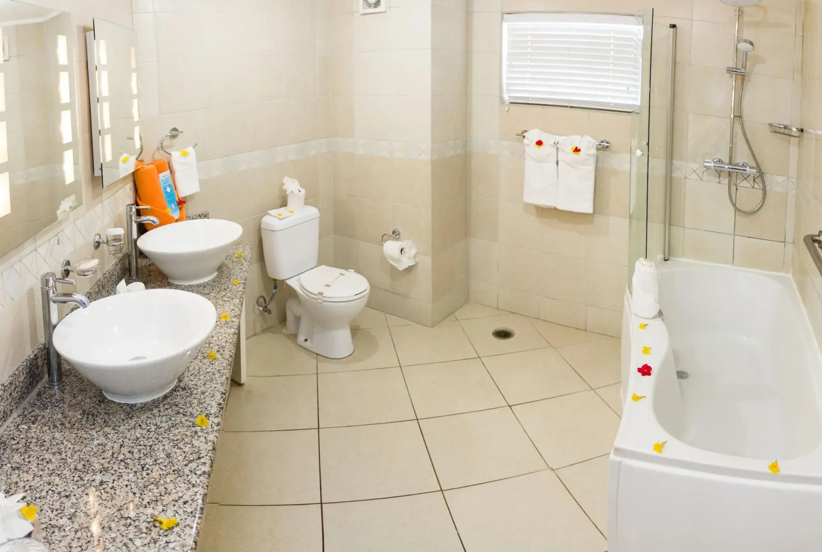 Photo - Bay Gardens Beach Resort and Spa