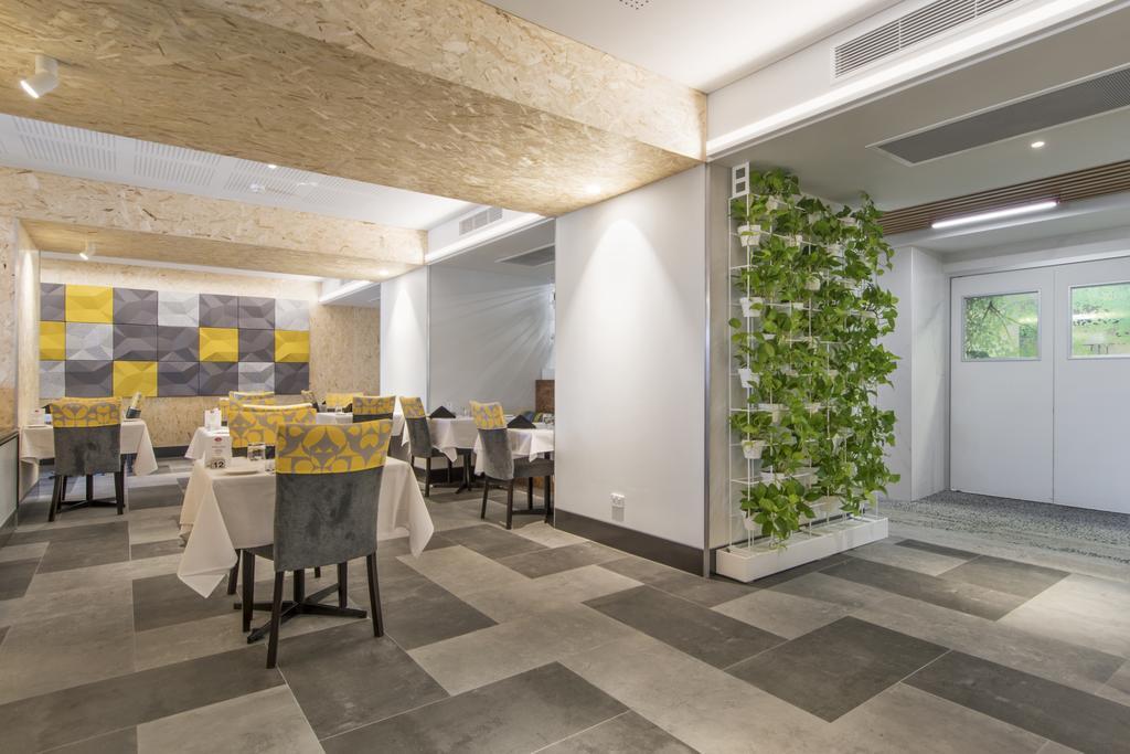 Photo - Metro Hotel Perth