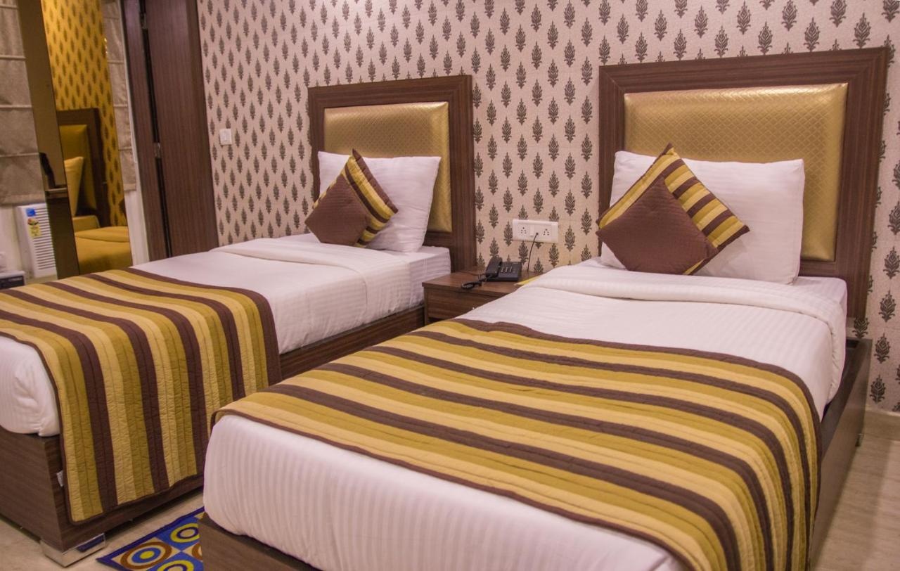 Photo - Hotel Pawan Plaza - Near BLK and Ganga Ram Hospital - Karol Bagh