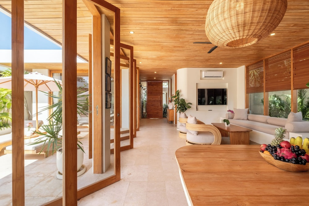 Villa Poppy 2 Bedrooms - Bingin