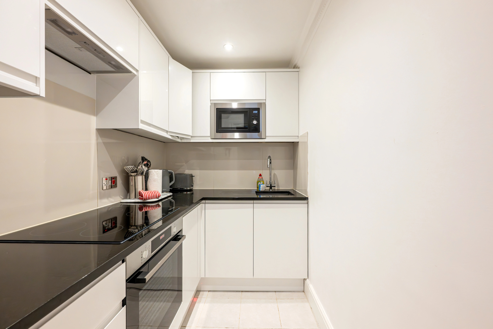 Photo - Queensgate Court