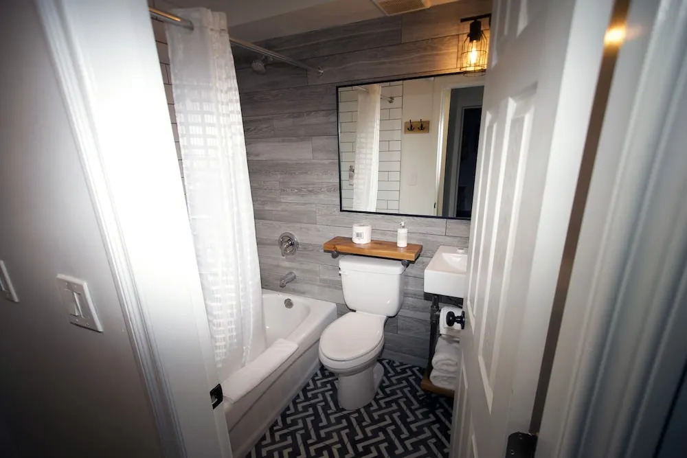 Photo - Hotel Squamish