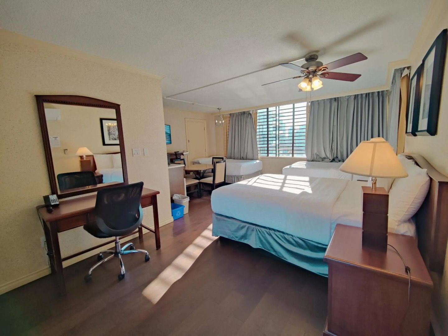 Photo - Opportune Hotel