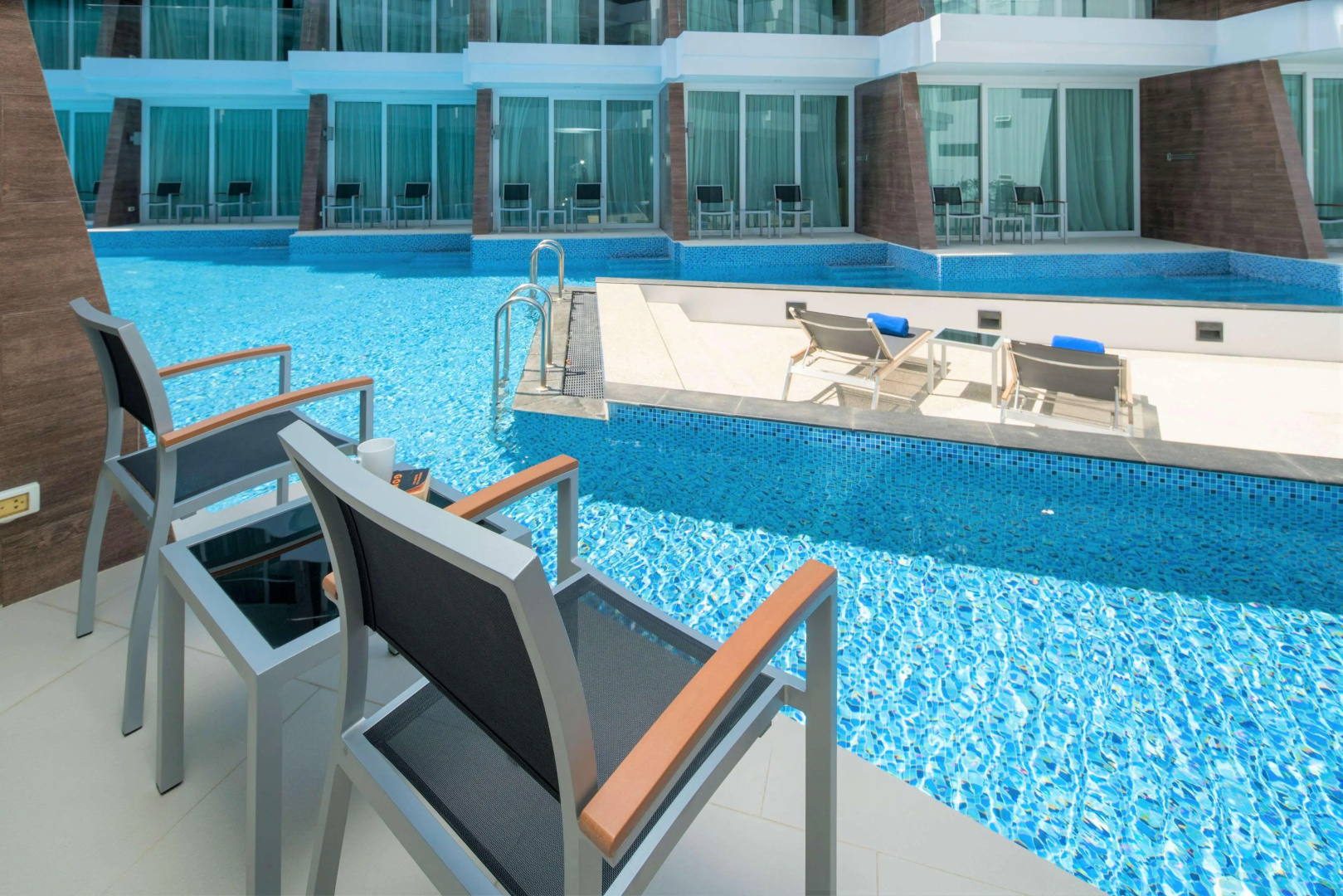 Photo - The Beachfront Hotel Phuket