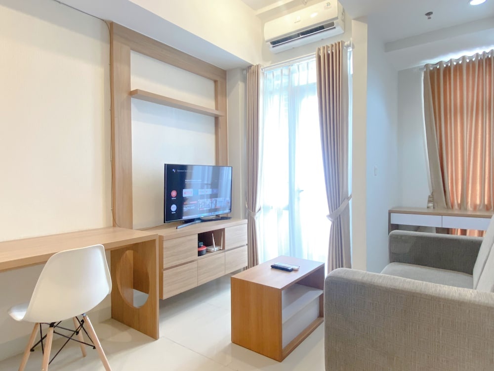 Best Deal And Restful 1Br Vasanta Innopark Apartment
