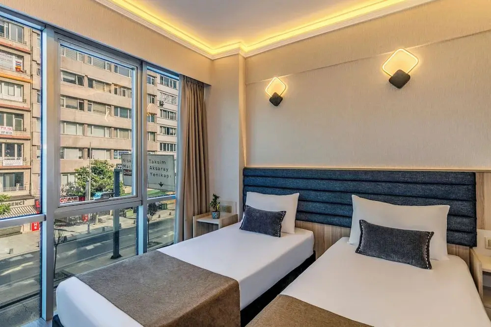 Photo - Felix Hotel