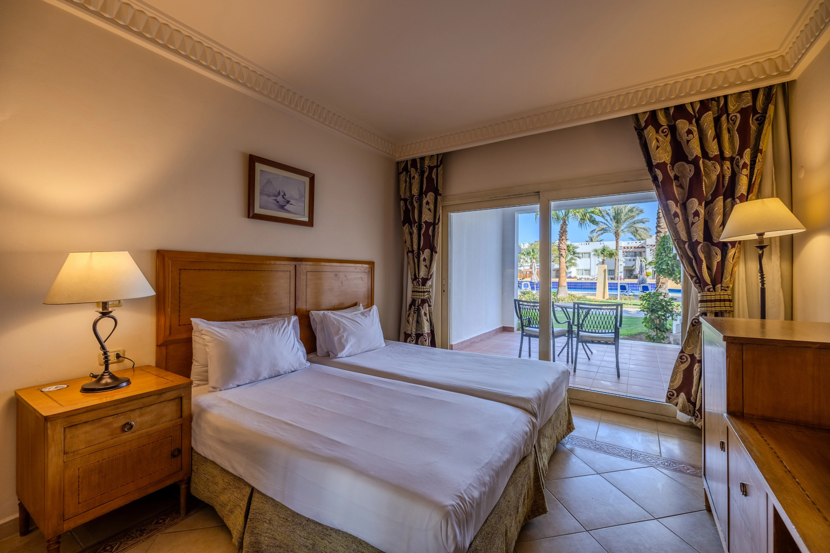 Foto - Continental Plaza Beach Resort