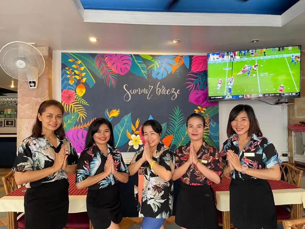 Photo - Summer Breeze Hotel