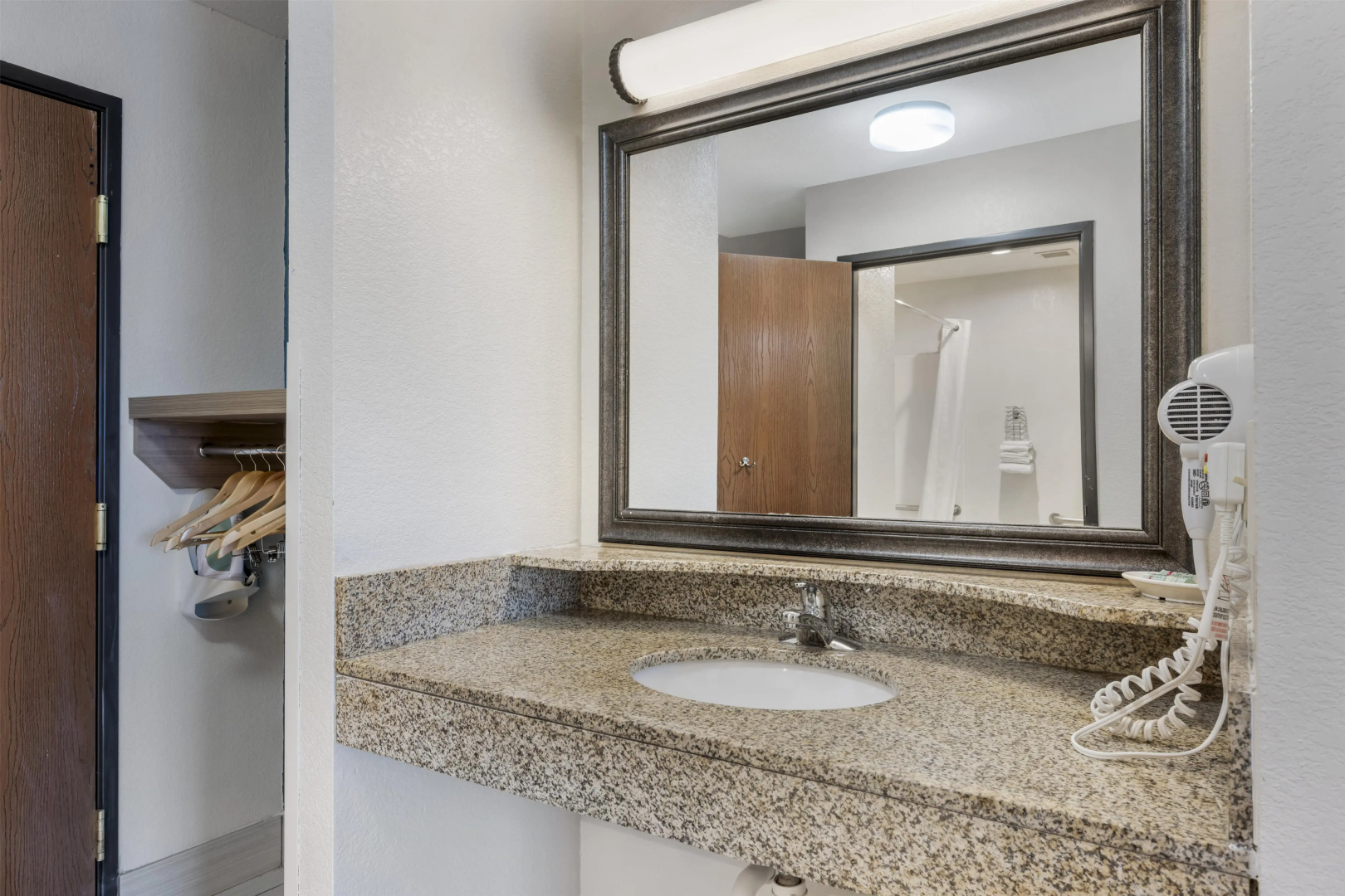 Photo - Best Western Columbus Airport