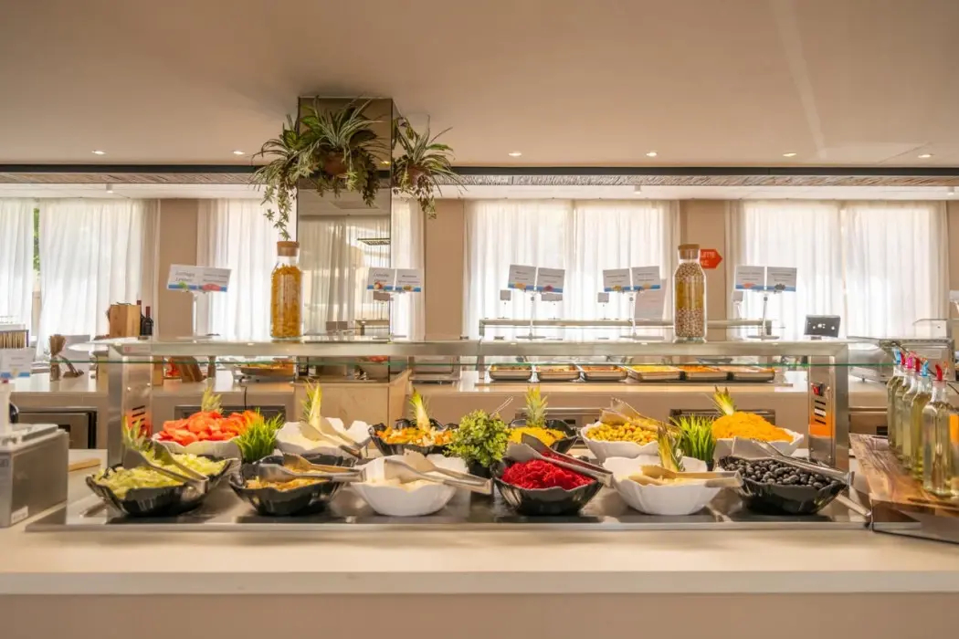 Photo - Hotel Parasol by Dorobe