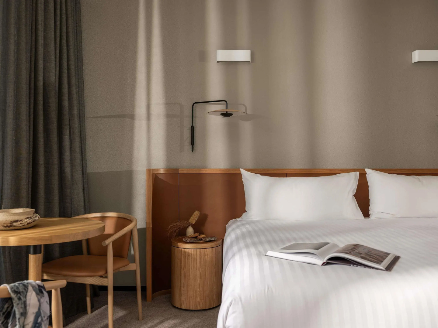 Photo - Wonil Hotel Perth - Handwritten Collection