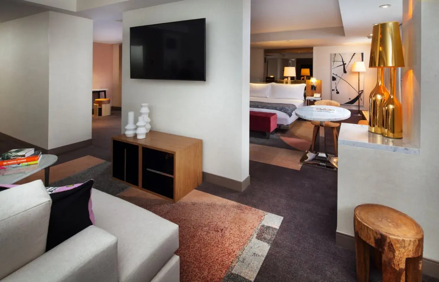 Photo - SLS Hotel, a Luxury Collection Hotel, Beverly Hills