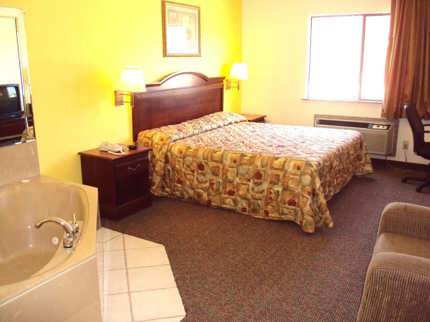 Photo - Tropicana Inn and Suites