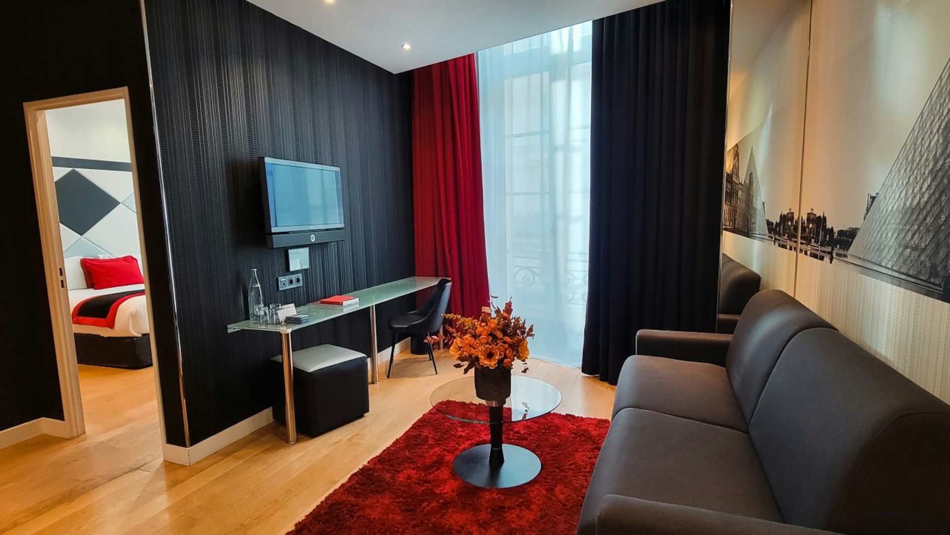 Photo - L'Empire Paris