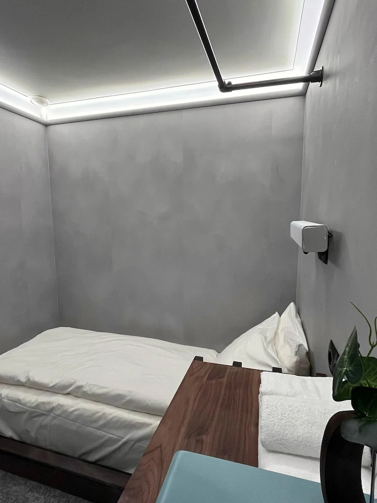 Foto - The Hyve Capsule hostel Amsterdam