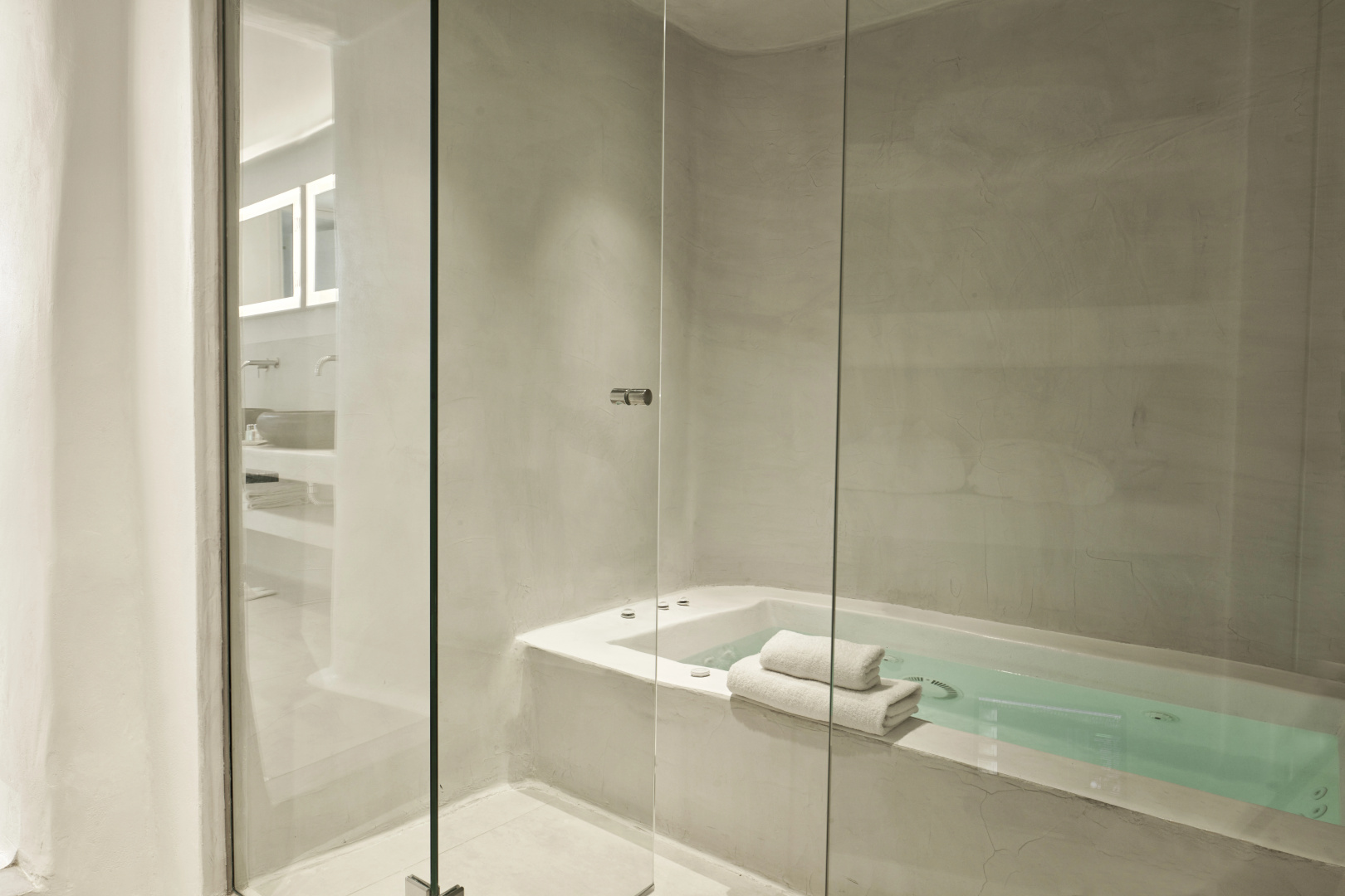 Photo - Cosmopolitan Suites - Small Luxury Hotels of the World