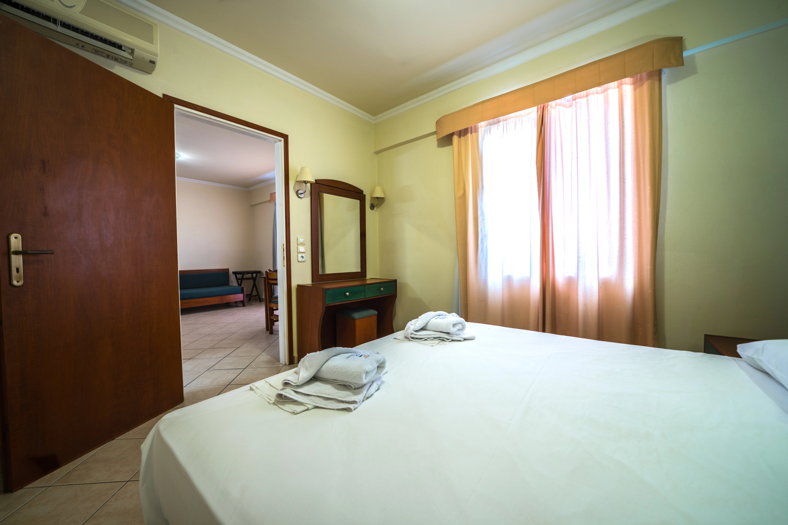 Photo - Porto Kalamaki Hotel