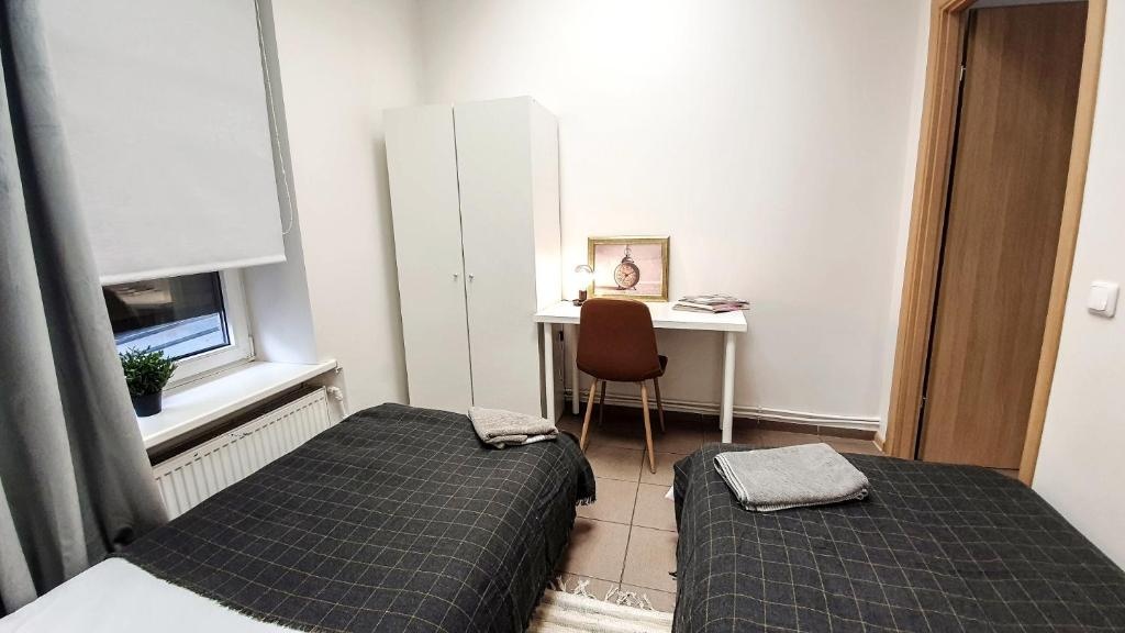 City Centre 3BD Apartment by Hostlovers