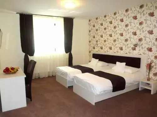 Photo - West Plaza Residence