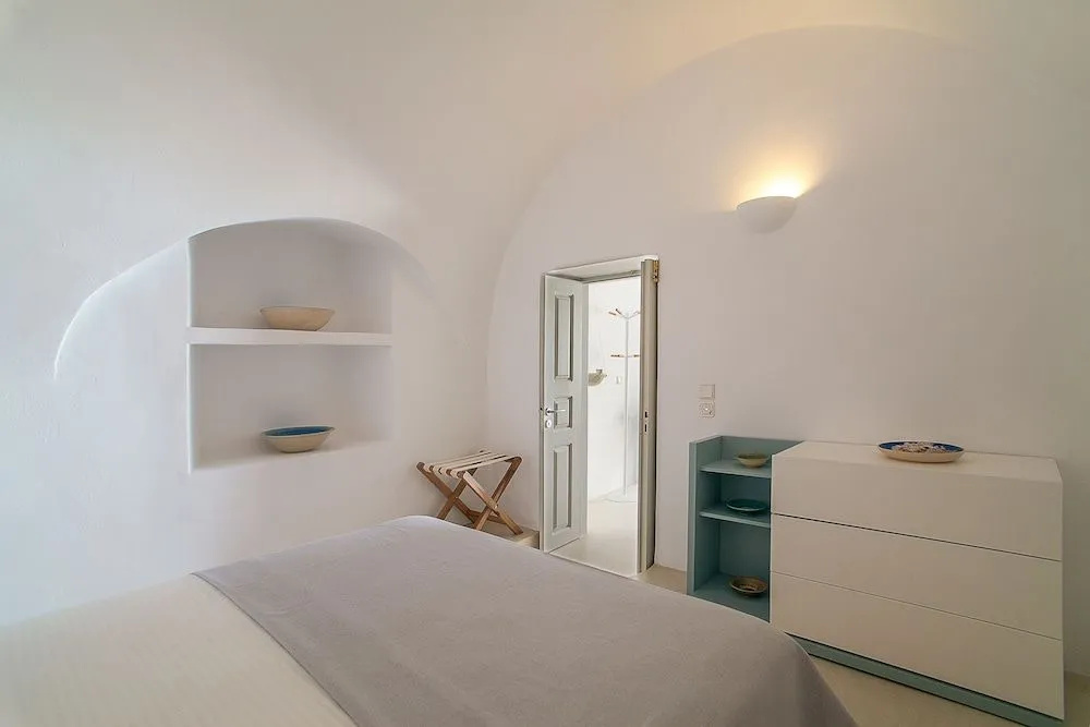 Photo - Radiant Santorini