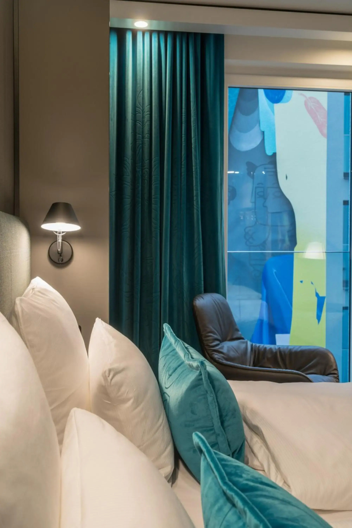 Photo - Motel One Berlin-Alexanderplatz