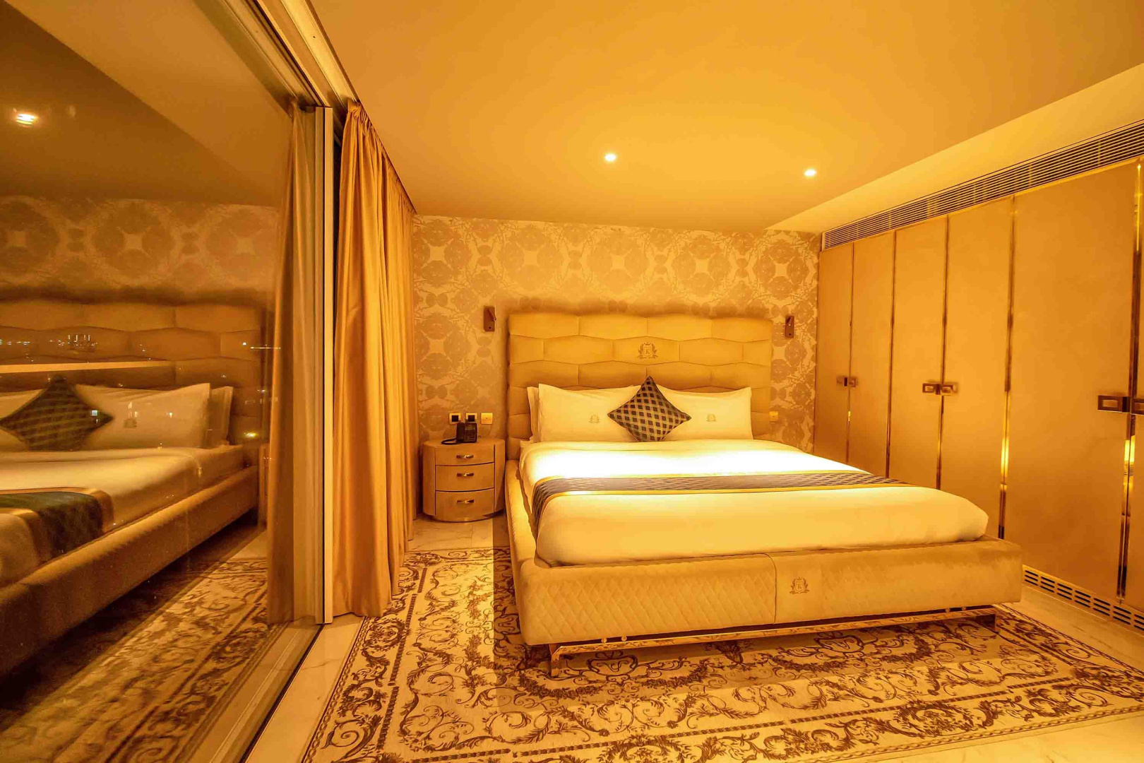 Foto - Number One Oxford Street Hotel & Suites