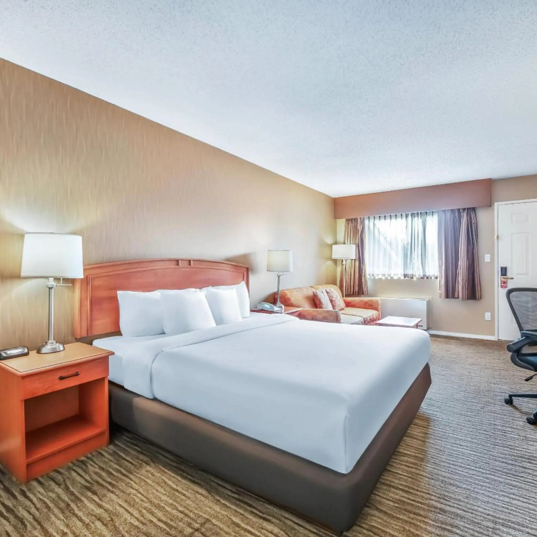 Photo - Econo Lodge Inn & Suites