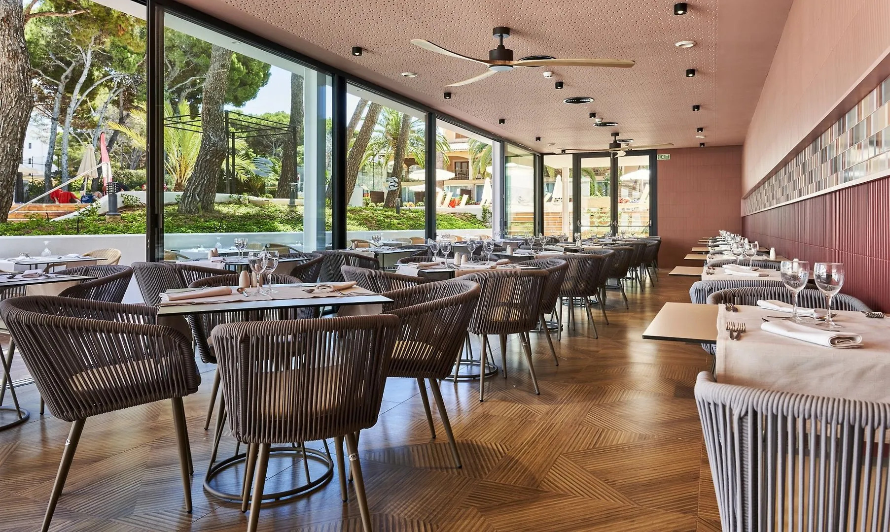 Photo - Hotel & Spa S'Entrador Playa