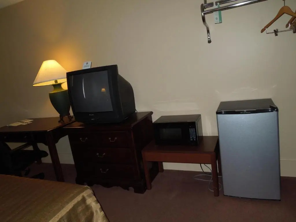 Photo - Hilltop Inn