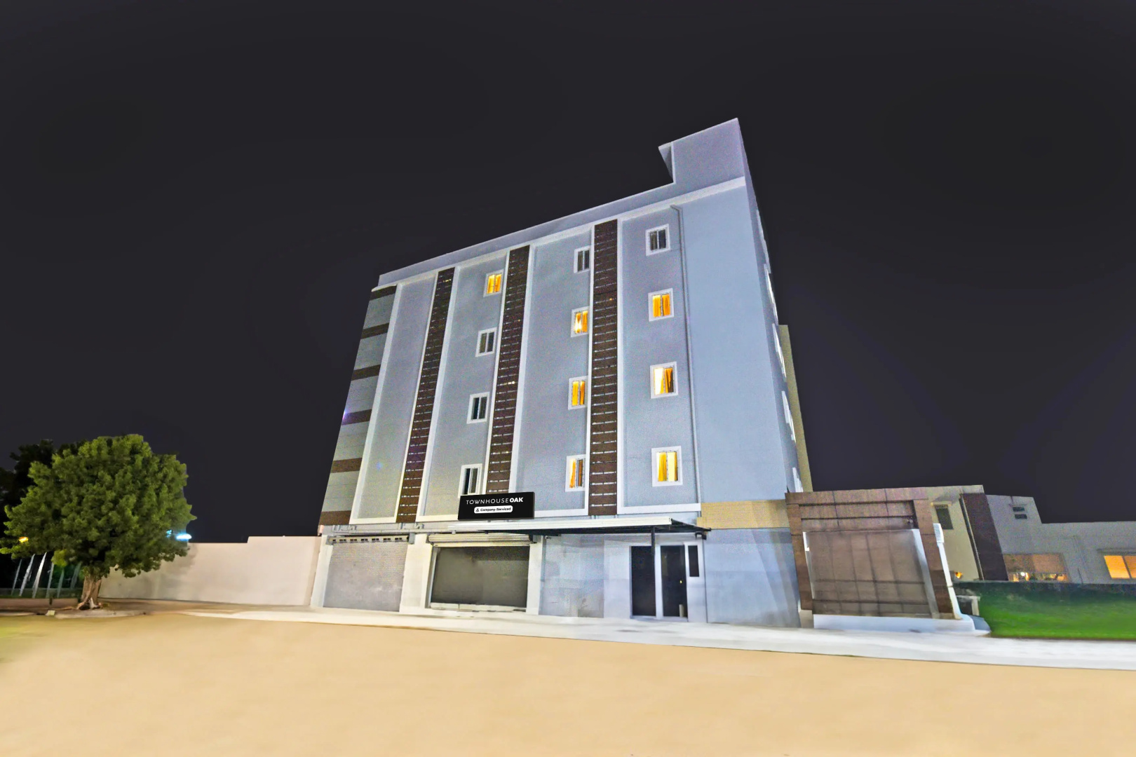 Foto - Super Townhouse Oak Kompally