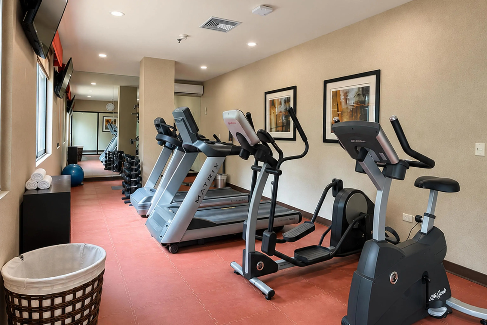 Photo - Best Western Premier Monterrey Aeropuerto