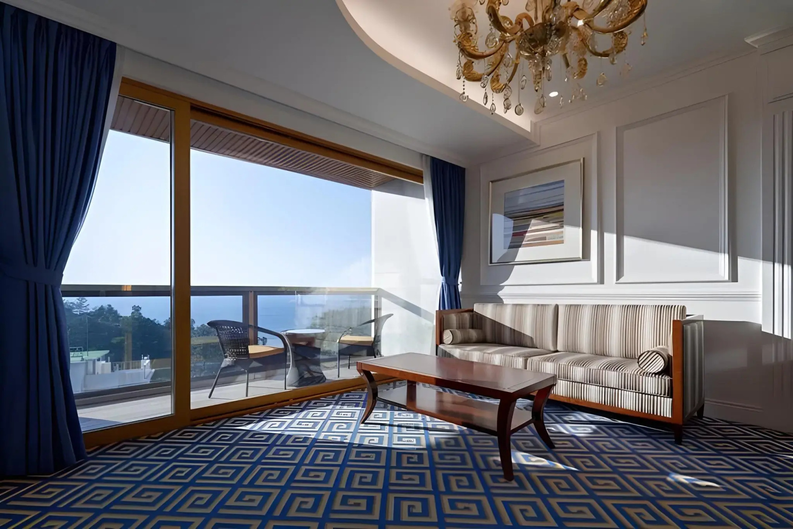 Photo - GoldOne Hotel & Suites