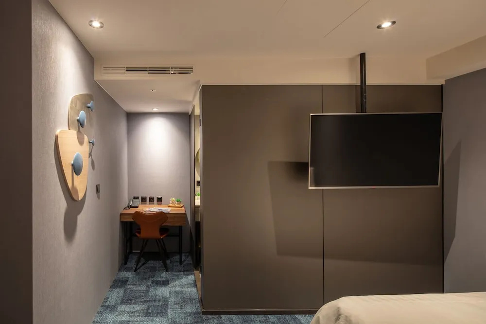 Foto - Roaders Plus Hotel - Taipei Station