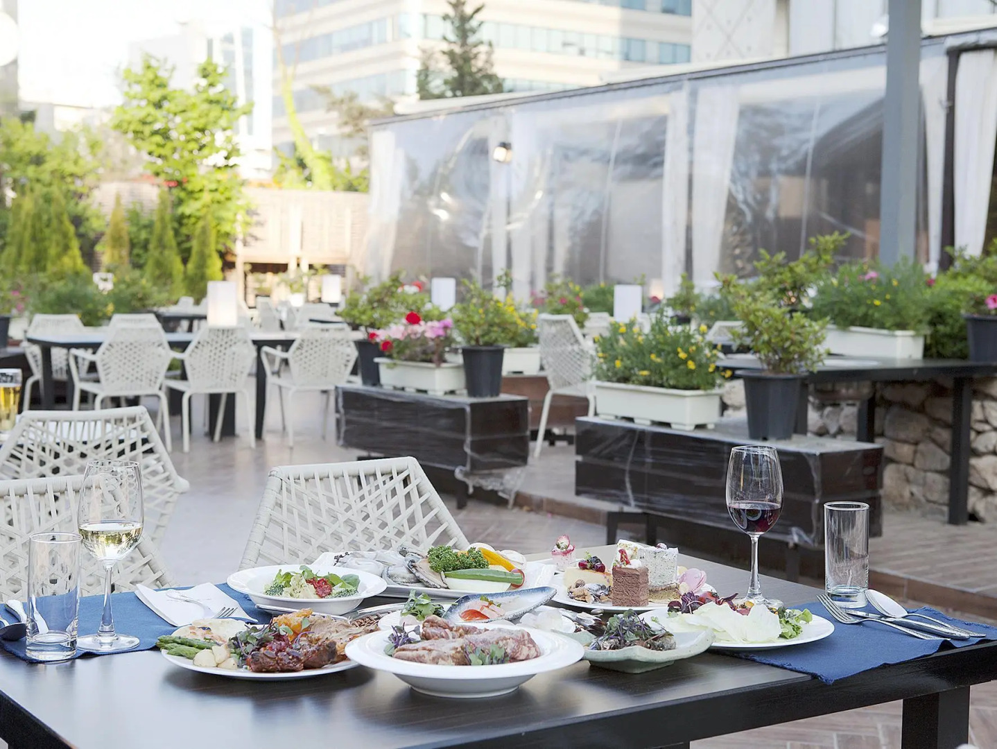 Photo - The Riverside Hotel