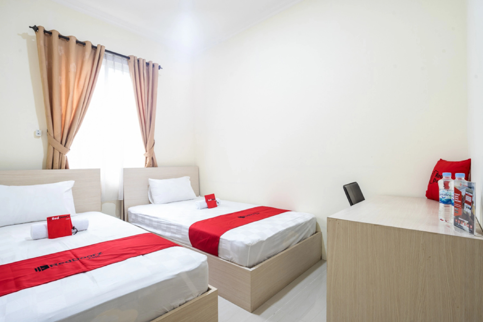 Foto - RedDoorz Plus near Siloam Karawaci