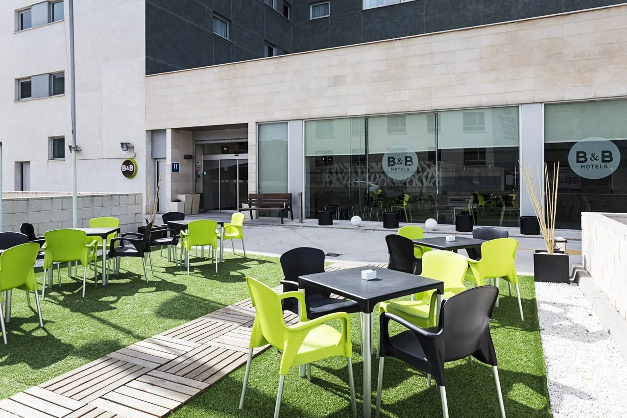 Photo - B&B Madrid Aeropuerto T1 T2 T3