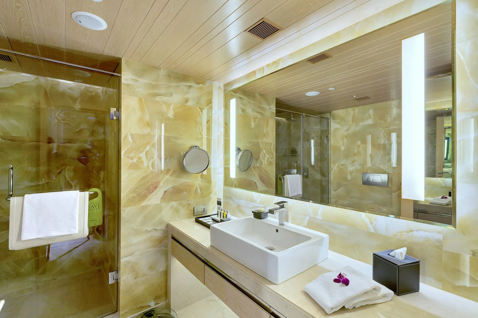 Photo - Hotel Sahara Star