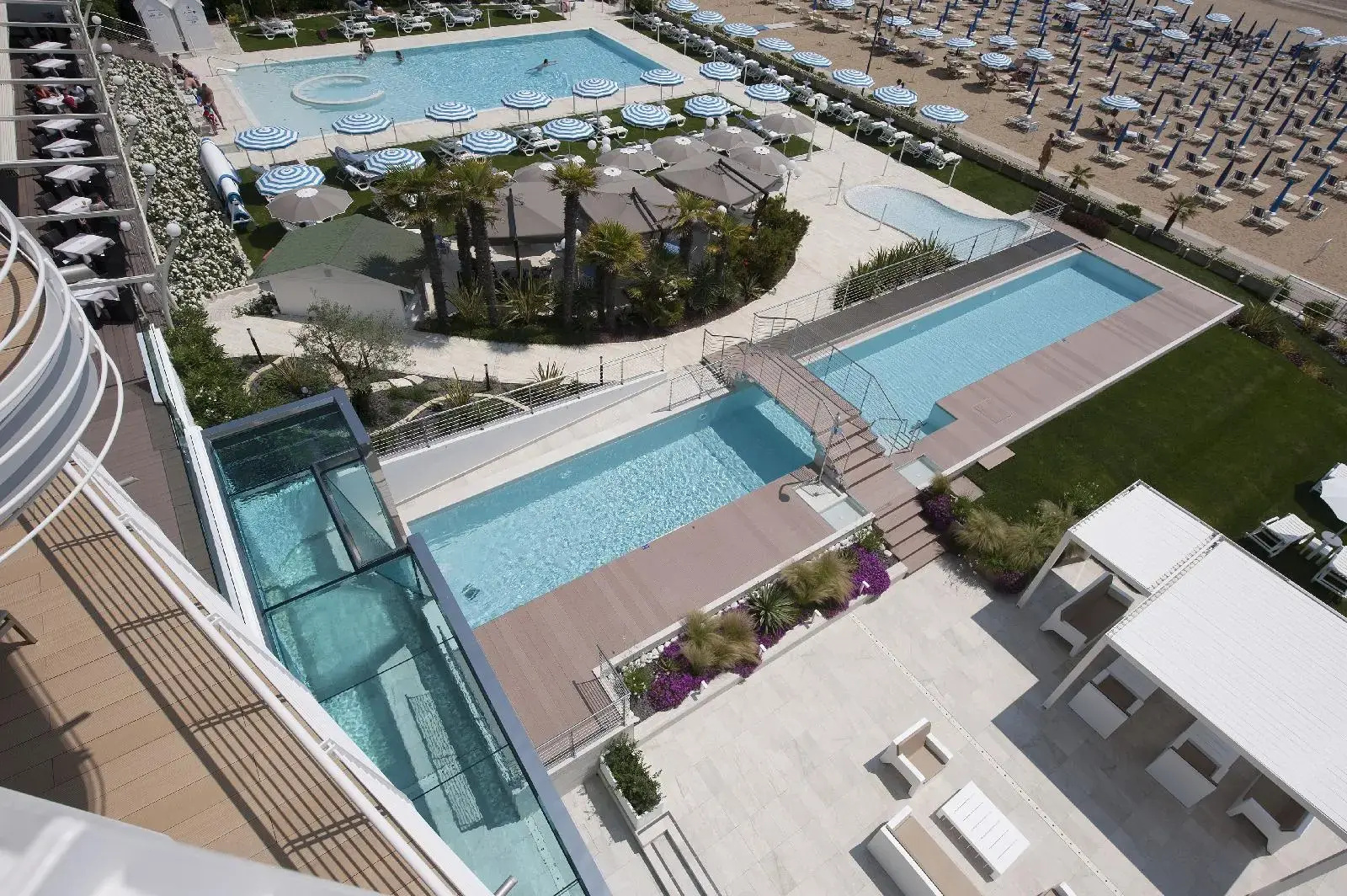 Photo - Hotel Le Soleil