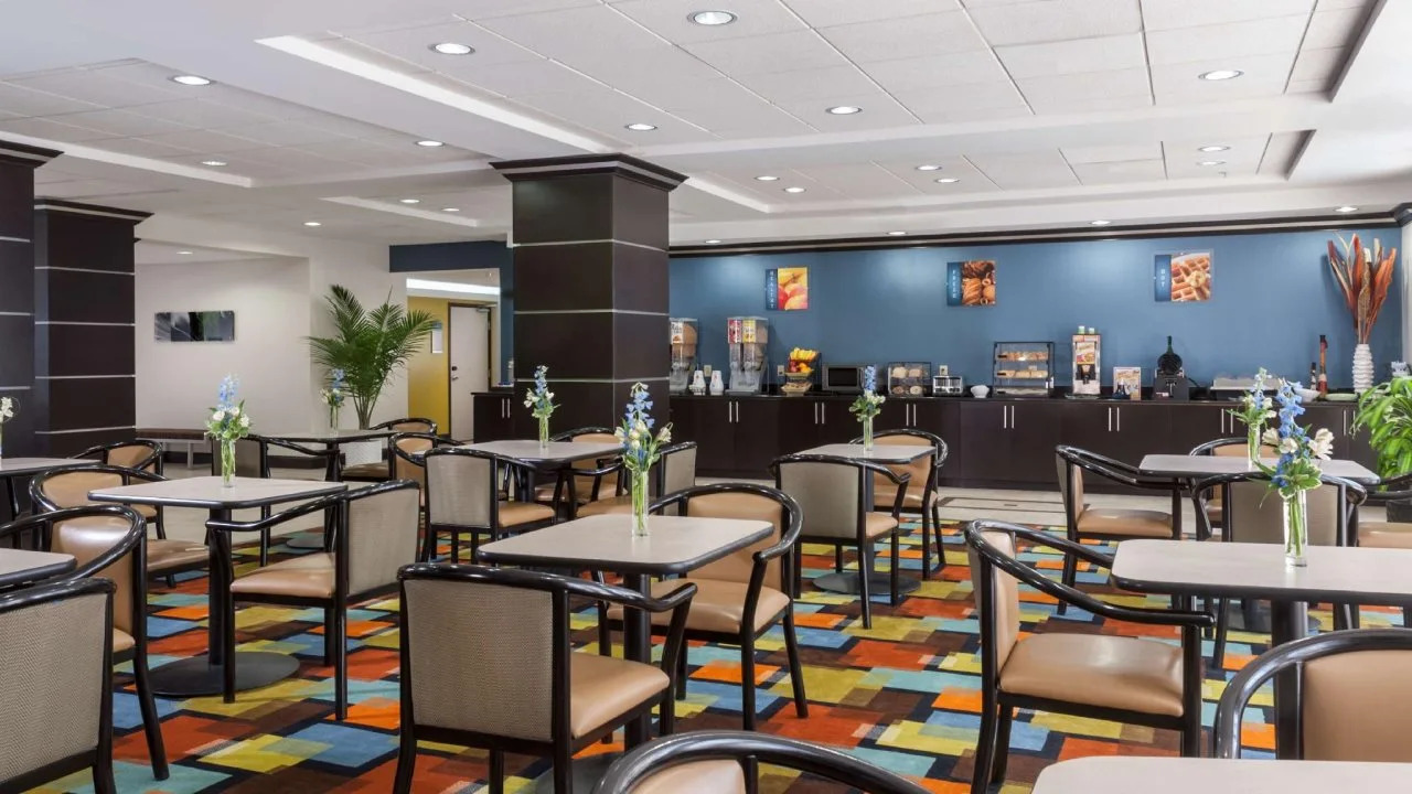 Photo - Spark By Hilton Houston Bush Intercontinental Airport