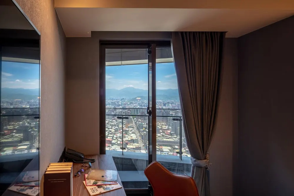 Foto - Roaders Plus Hotel Taipei Station
