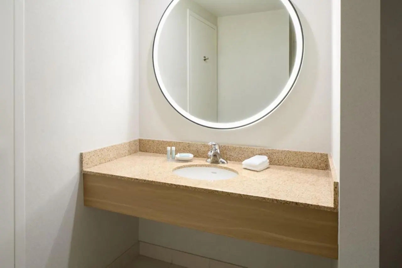 Photo - Fairfield Inn & Suites by Marriott Montreal Airport