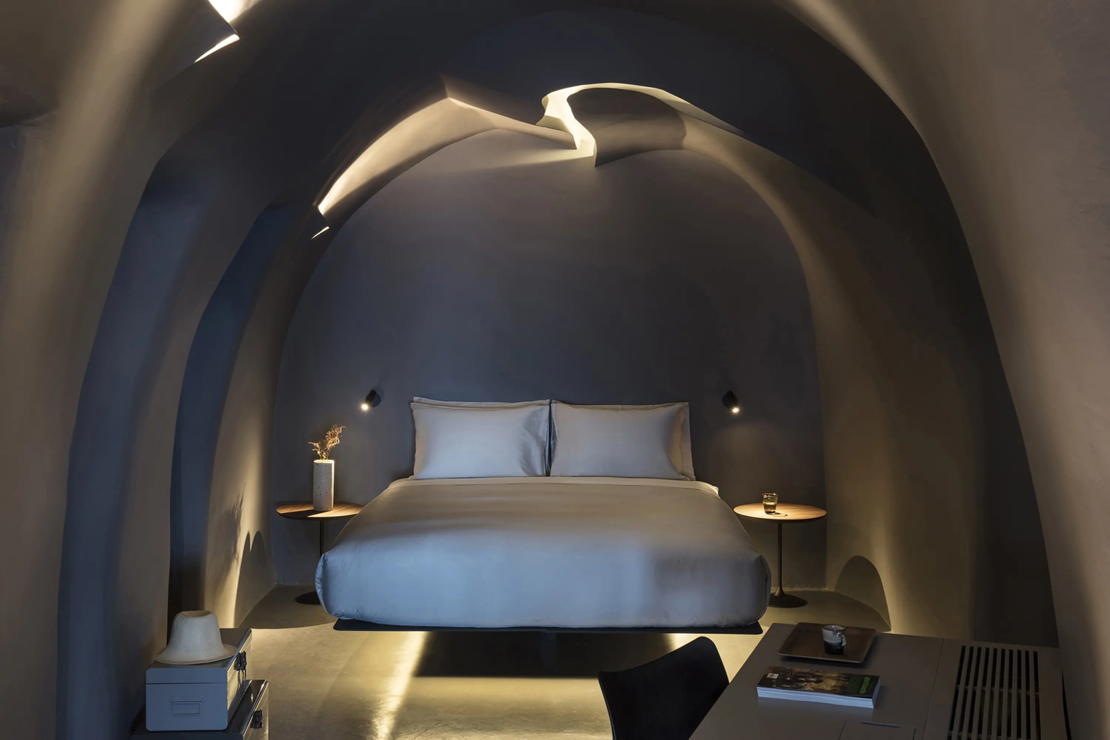 Photo - Kivotos Santorini - Preferred Hotels & Resorts