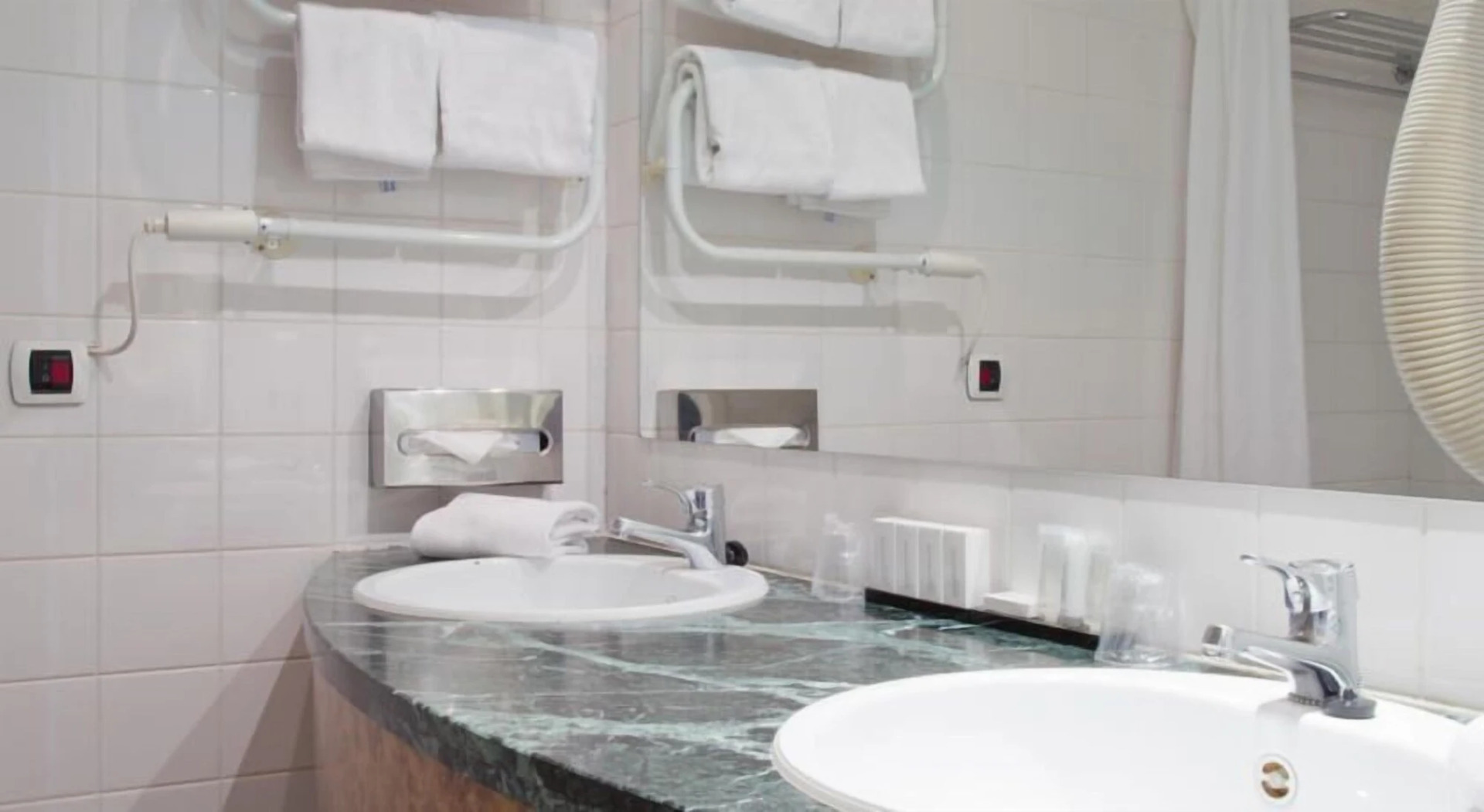 Photo - Theater Hotel