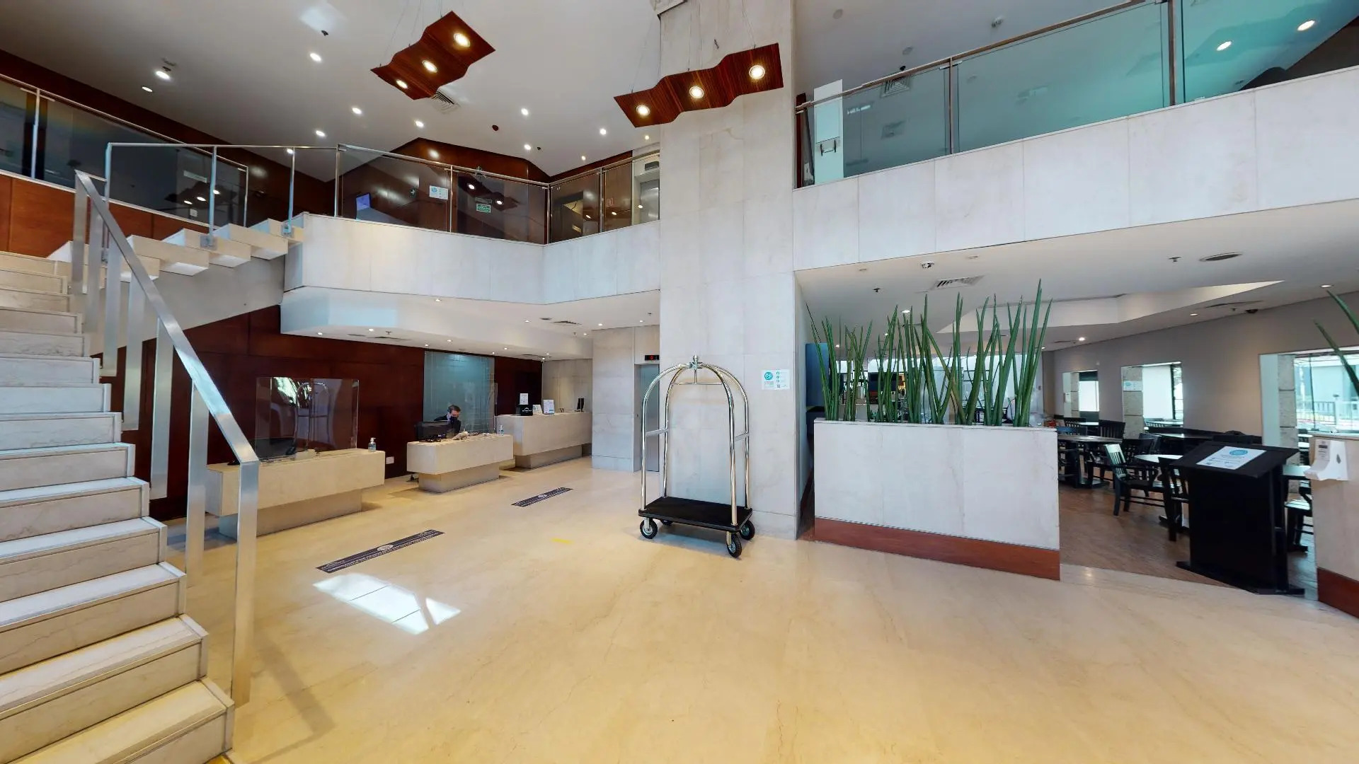 Foto - Estanplaza Berrini